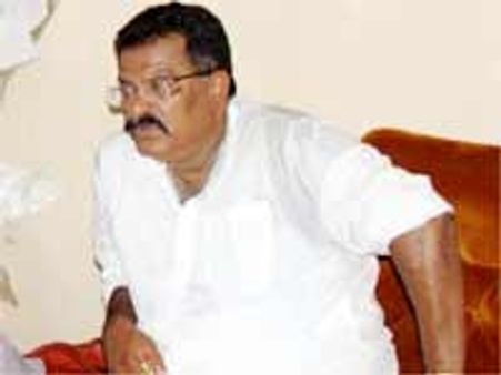 ఎంపీ కోట్లను అడ్డుకున్న సిఎం భద్రతా సిబ్బంది