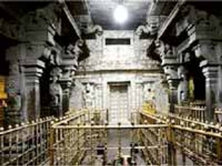 శ్రీకాళహస్తి ఆలయానికి రికార్డు స్ధాయి ఆదాయం