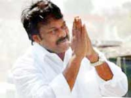 చిరు పర్యటన సీమాంధ్ర కుట్ర: నాయని