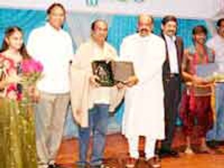 తానా, ట్యాంటెక్స్ గానలహరి సూపర్ హిట్