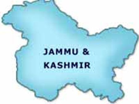 4గురు మిలిటెంట్లు, ఇద్దరు జవాన్లు మృతి