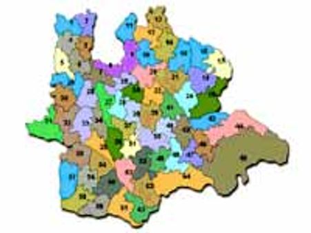 రోడ్డు ప్రమాదంలో 9 మంది దుర్మరణ