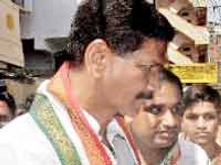 తుపాను ముప్పు తీవ్రం: మర్రి