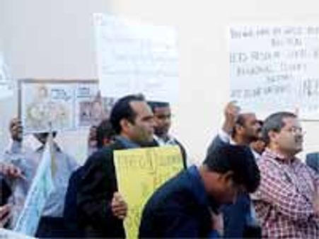 అమెరికాలో జెపికి తెలంగాణ వేడి