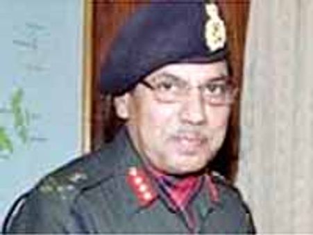 ఆర్మీలో సెక్స్ కుంభకోణం: నందా రాజీనామా