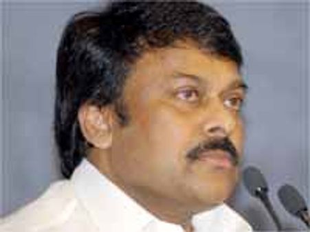 పొన్నాల లక్ష్మయ్య ఎపిసోడ్ లో చిరంజీవి ఫ్యాక్టర్