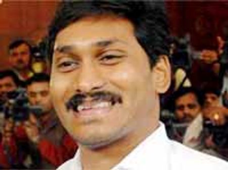 జగన్ యాత్రకు కెవిపి మద్దతు!