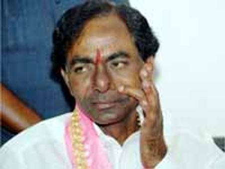 తెలంగాణ కాంగ్రెసు నేతలు సిగ్గులేని సన్నాసులు: కెసిఆర్