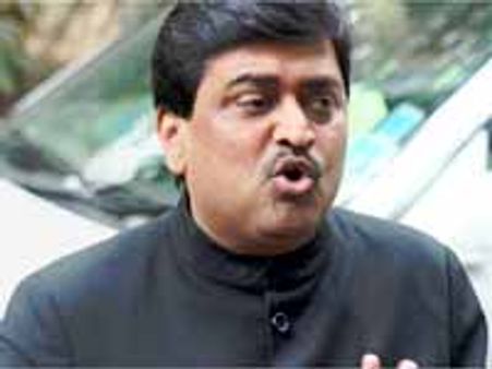 మహారాష్ట్ర సిఎం అశోక్ చవాన్ పుట్టపర్తి పర్యటన రద్దు