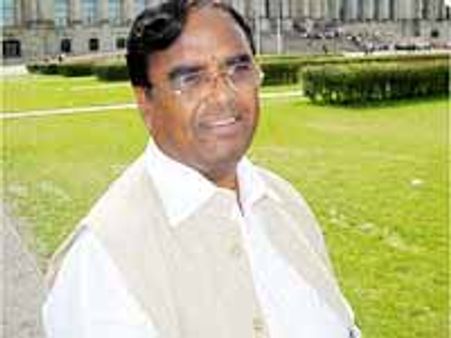 సాలుర మన భూభాగంలోనే ఉంది: పొన్నాల లక్ష్మయ్య