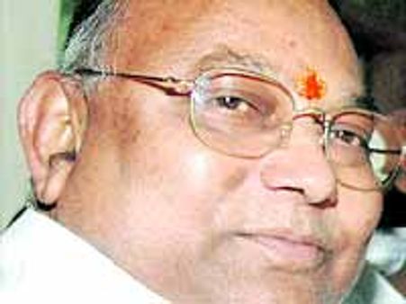 గుంటూరు రాజకీయ వేడి: రాయపాటి వర్సెస్ కన్నా లక్ష్మినారాయణ