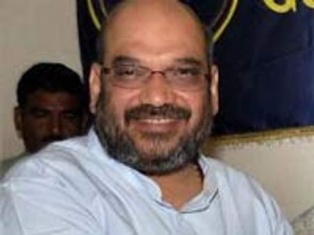 అమిత్ షా రాజీనామా: నరేంద్ర మోడీకి షాక్