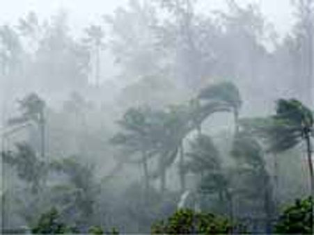 మరో రోజు తెలంగాణ, కోస్తా జిల్లాల్లో భారీ వర్షాలు