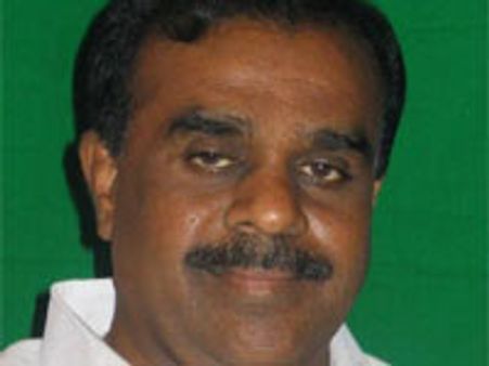 డిఎస్ కు అండగా నిలిచిన అనంత వెంకట్రామిరెడ్డి