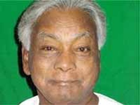 ఆ సీమాంధ్ర మంత్రులపై సోనియాకు చెప్తా: కాకా