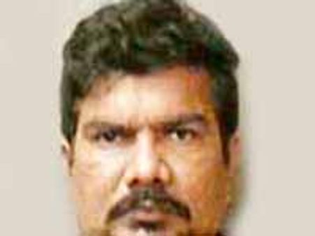 అమెరికాలో భారతీయ దర్శకుడి అరెస్టు