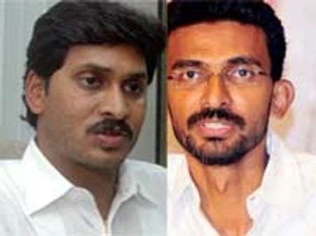 జగన్ శేఖర్ కమ్ముల లీడరే