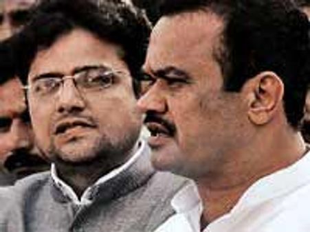 గ్రూప్ వన్ పరీక్ష వాయిదాను కోరుతున్న తెలంగాణ మంత్రులు