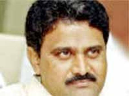 న్యాయవాదుల ఆందోళనపై తెలంగాణ, సీమాంధ్ర మంత్రుల మధ్య తేడాలు