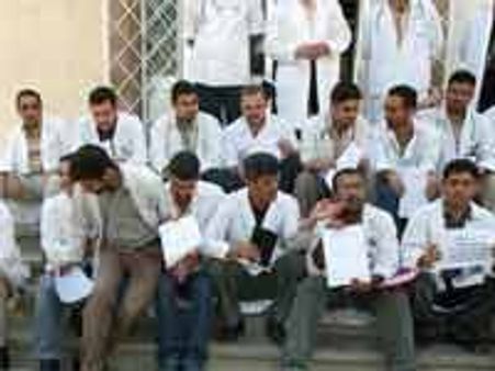 అంధ్ర ప్రదేశ్ వైద్యుల సంఘంలో విభేధాలు