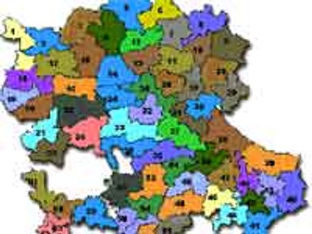 ఈనాడు, సాక్షి డైలీల వైరం: భౌతిక దాడులకు దారి తీస్తోందా?