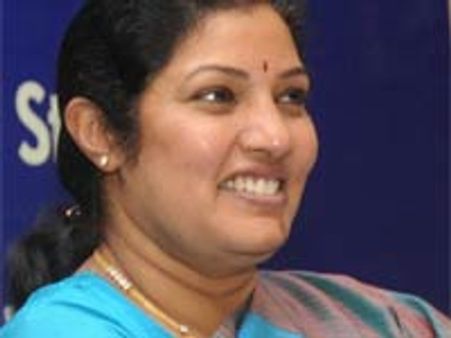 జగన్ కు పోటీగా పురంధేశ్వరి?