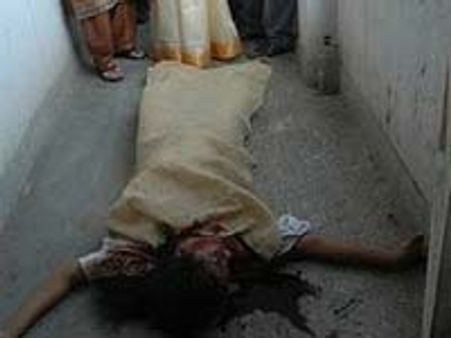 సత్యంబాబుకు శిక్ష: కోర్టుకు తాళాలు, తీవ్ర నిరసనలు