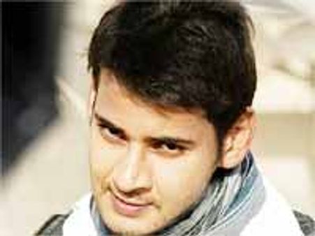 హీరో మహేష్ బాబు ఖలేజా సినిమాకు కోర్టు నోటీసులు