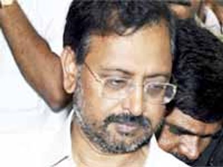 నిమ్స్ నుంచి సత్యం కంప్యూటర్స్ రామలింగరాజు డిశ్చార్జి