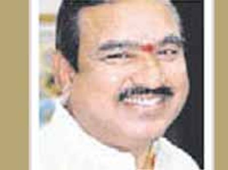 మద్యపానంపై చంద్రబాబు వ్యాఖ్యలు హాస్యాస్పదం: ఏరాసు ప్రతాపరెడ్డి