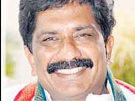 జగన్ పై అధిష్టానం ఏ చర్యలూ తీసుకోదు : ఎంపీ సబ్బం హరి