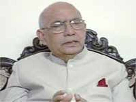 కర్ణాటకలో రాష్ట్రపతి పాలనకు గవర్నర్ భరద్వాజ్ సిఫార్సు?