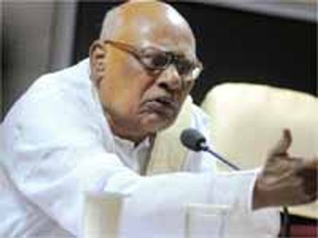 మీడీయాలో తప్పుడు వార్తలు ప్రసారమవుతున్నాయి: ముఖ్యమంత్రి రోశయ్య