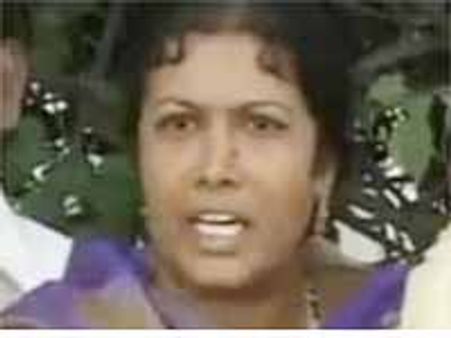 వైఎస్ పై కామెంట్ చేసిన వీహెచ్ వెంటనే క్షమాపణ చెప్పాలి: పద్మావతి