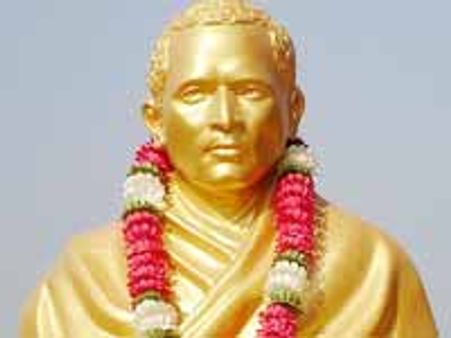 తెలుగు విశ్వవిద్యాలయంలోని పొట్టి శ్రీరాములు విగ్రహం ధ్వంసం