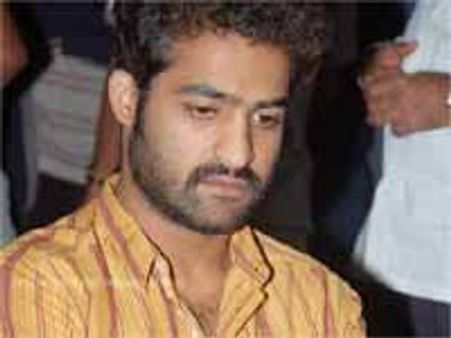 జూనియర్ ఎన్టీఆర్ కు చుక్కెదురు: ఫ్యాన్సీ నెంబర్ రద్దు