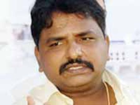 రాష్ట్రం సూర్యచంద్రులున్నంత కాలం విడిపోదు: శైలజానాథ్