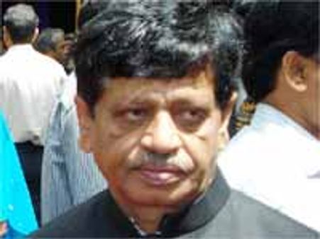 మైక్రో ఫైనాన్స్ వ్యవహారంలో రాహుల్ పై దుమ్మెత్తిపోసిన మైసురా రెడ్డి