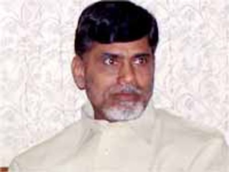 చంద్రబాబును కలిసిన పోతుల సురేష్ భార్య సునీత