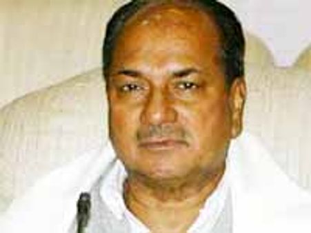 ఆంటోనీతో భేటీ: వైయస్ జగన్ పై ముఖ్యమంత్రి రోశయ్య?