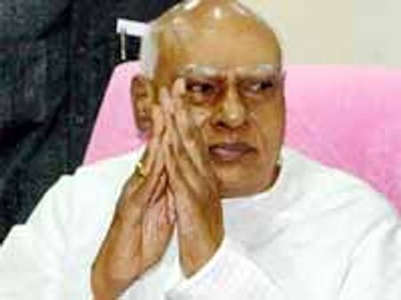 ఏఐసిసి అధ్యక్షురాలు సోనియాగాంధీని కలవలేదు: రోశయ్య