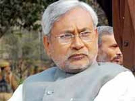 మళ్లీ నితీష్ సారథ్యంలోని ఎన్డీఏకే పట్టం గట్టిన బీహార్ ప్రజలు