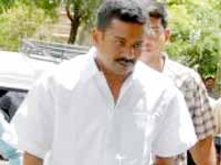 రక్త చరిత్ర -2 పరిటాల రవికి ఫేవర్ గా ఉంది: మద్దెలచెర్వు సూరి