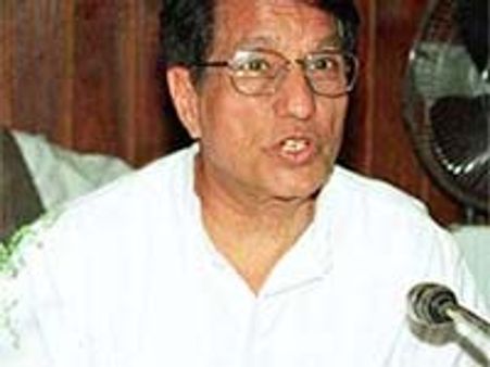 జగన్ పార్టీ ప్రకటనతో తెలంగాణపై కేంద్రం వెనకడుగు వేయదు!