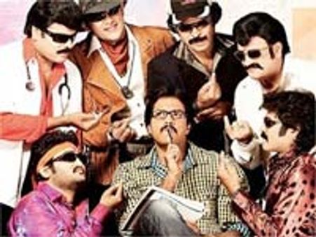 హీరోలపై వర్మ సెటైర్లు