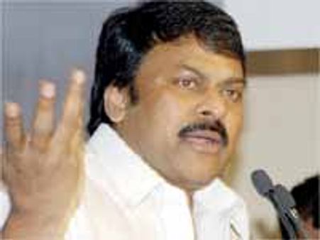 కిరణ్ ను చిరంజీవి ఆదుకోగలరా?