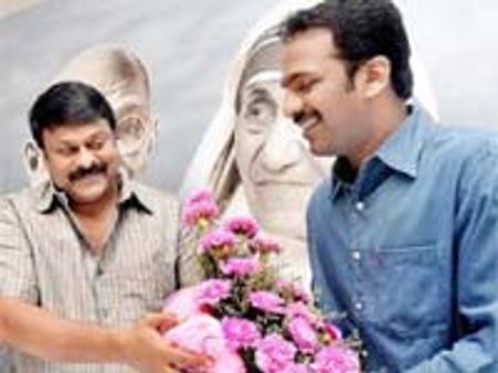 చిరంజీవితోనే అంటున్న బెజవాడ ప్రజారాజ్యం నేత వంగవీటి రాధాకృష్ణ