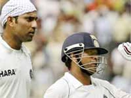 లక్ష్మణ్ ఆడితే గెలుపు, సచిన్ ఆడితే...?