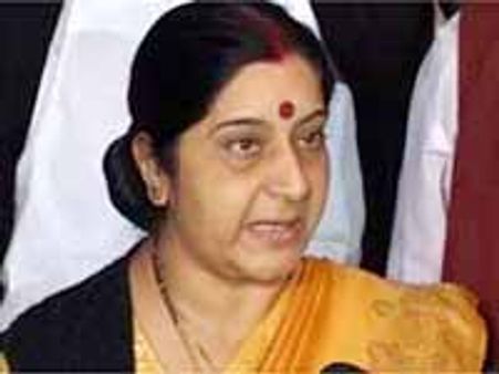 తెలంగాణ రాష్ట్ర ఏర్పాటు కోసం ఎదురు చూస్తున్నాం: సుష్మా స్వరాజ్