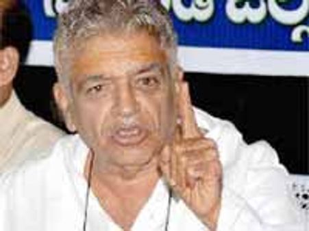 శ్రీకృష్ణ నివేదికపై తెలంగాణలో పెల్లుబుకుతున్న నిరసన